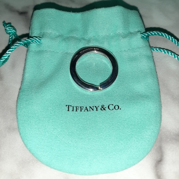 SOLD Tiffany & Co. Keyring - Picture 1 of 3